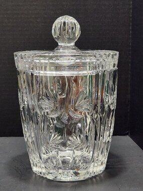 Vintage Block Crystal "Tulip Garden" Biscuit Barrel/Cookie Jar W/Lid Lead Poland